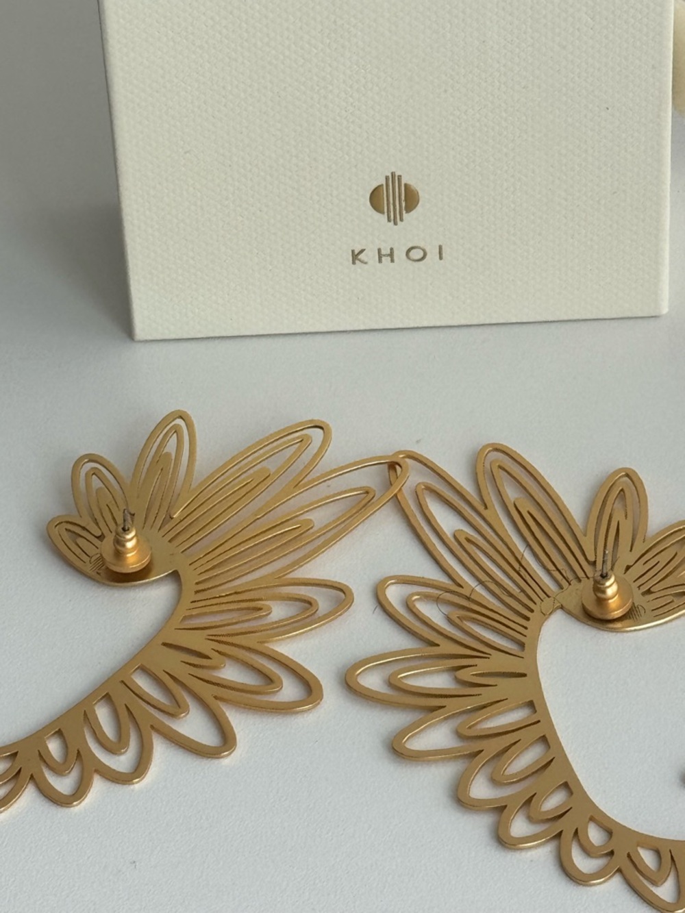 Shop Khoi Yodi Earring - Picture 3 of 3